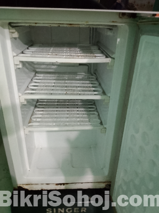 Singer fridge
